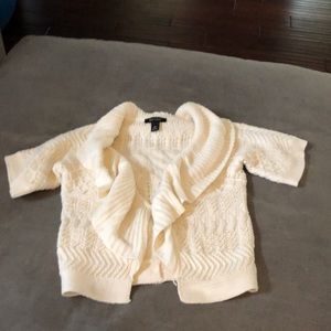 White House Black Market XS Short Sleeve Sweater